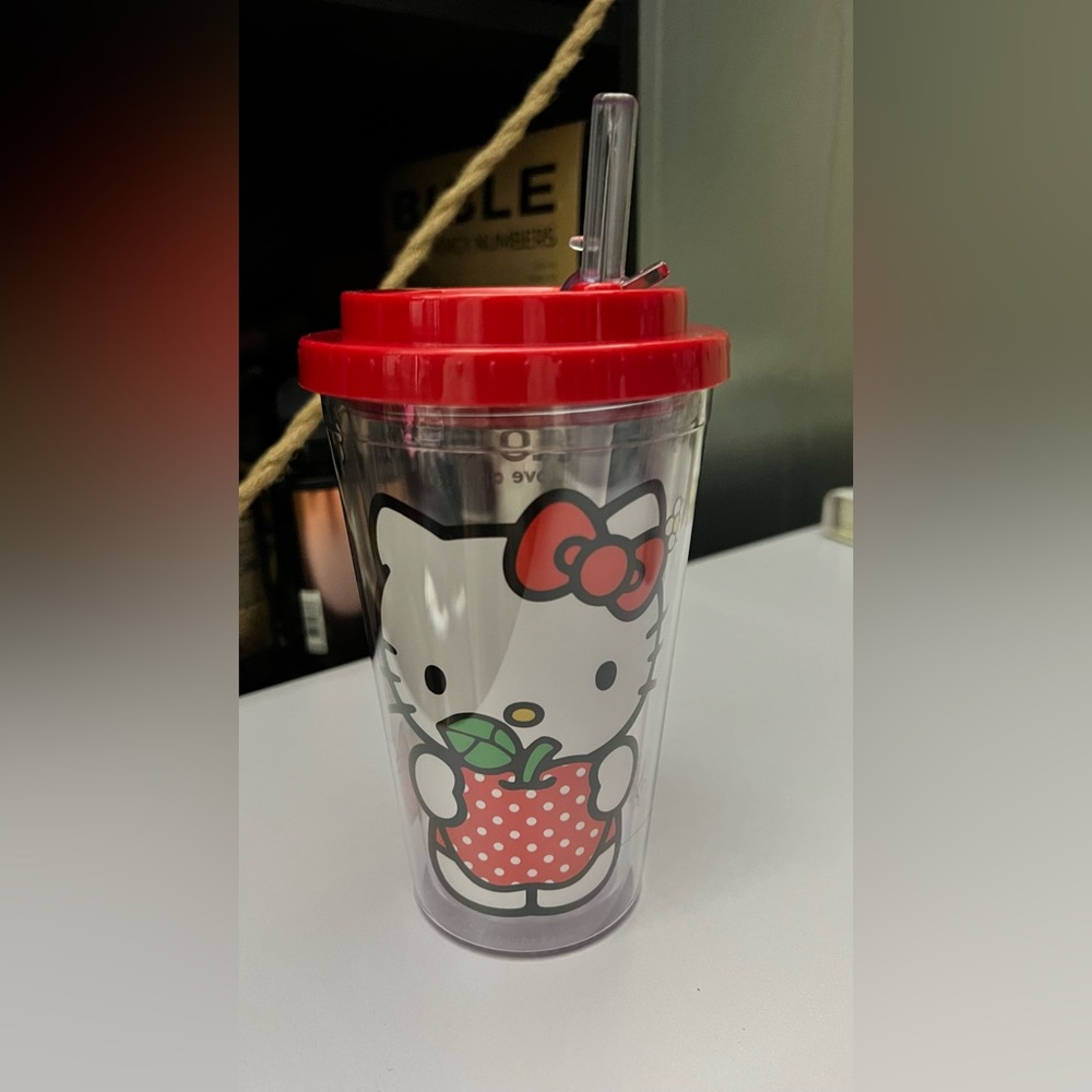 Hello kitty tumbler
